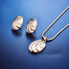 Load image into Gallery viewer, 18K Gold plated Shell Charms Jewelry Set MariaKinz