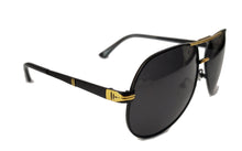 Load image into Gallery viewer, Advanced Aviator Photochromic Sunglasses HD Lens Black-Black Gold Highlights MariaKinz