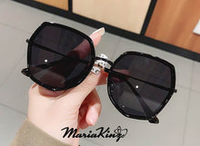 Load image into Gallery viewer, MariaKinz Sunglasses: Incroyable Noir MariaKinz