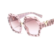Load image into Gallery viewer, MariaKinz Sunglasses: Versa Cheetah Frame with Brown Gradient Lens MariaKinz