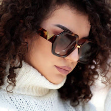 Load image into Gallery viewer, MariaKinz Sunglasses: Versa Volcanic Color Sunglasses with Brown Gradient Lens MariaKinz