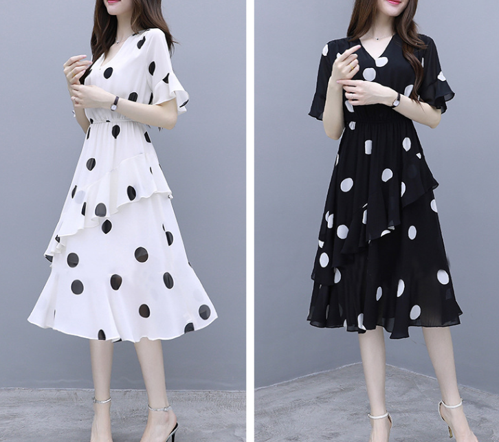MariaKinz Pair of Black and White Polka Dots Slim Fit MariaKinz Pair of Black and White Polka Dots Slim Fit