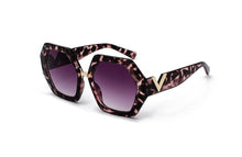 Load image into Gallery viewer, MariaKinz Sunglasses: Versa Leopard Frame Brown Gradient Lens MariaKinz
